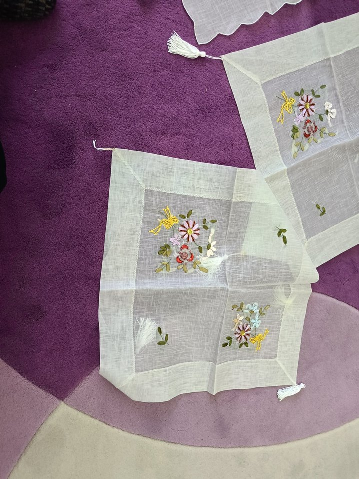 Nakışlı Vintage Beyaz Masa Örtüsü - Görsel 4