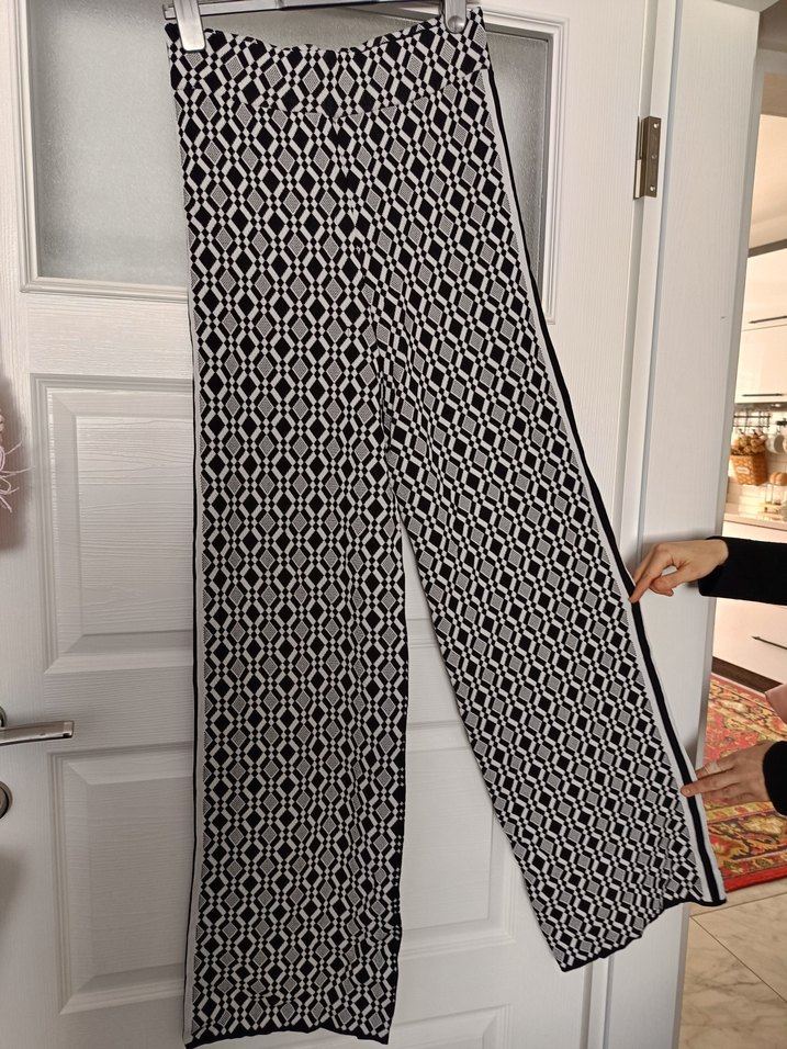 Gri Desenli Pilili Kadın Triko uzun ve kalın Pantolon - Görsel 2