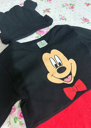 9 Ay Beden Renkli Mickey Mouse Desenli Bebek Tulum