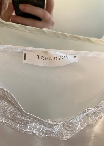 Dantel Detaylı Beyaz Saten Askılı Top - Görsel 2