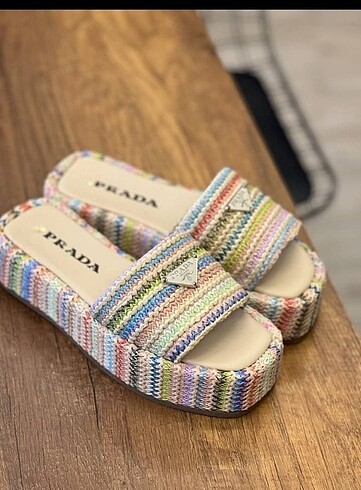 PRADA HASIR TERLİK