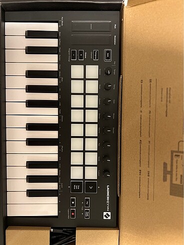 Novation Launchkey Mini MK3 Midi Klavye - Görsel 6