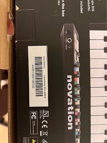 Novation Launchkey Mini MK3 Midi Klavye - Görsel 8