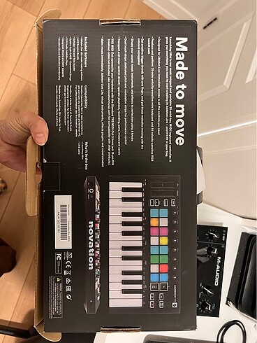 Novation Launchkey Mini MK3 Midi Klavye - Görsel 7