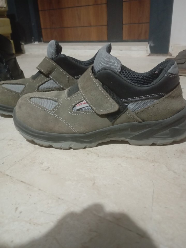 Gri Cırt Cırtlı İş Ayakkabısı - Görsel 4