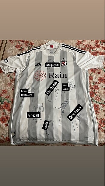 BEŞİKTAŞ İMZALI FORMA