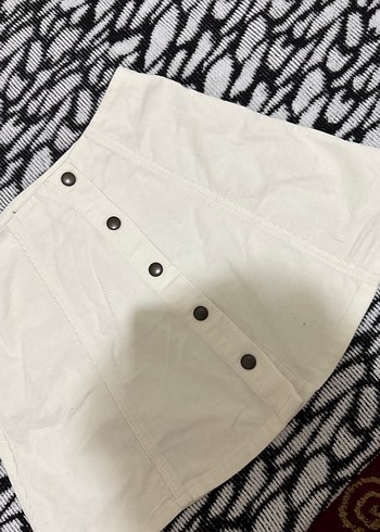 Zara Düğmeli Beyaz Mini Etek