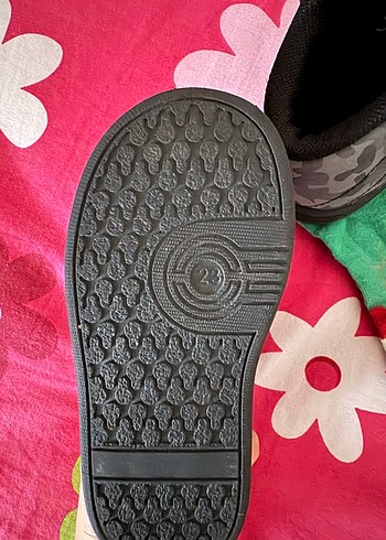 Erkek çoçuk bot - Görsel 4