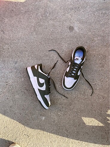 Nike Dunk Low Olive