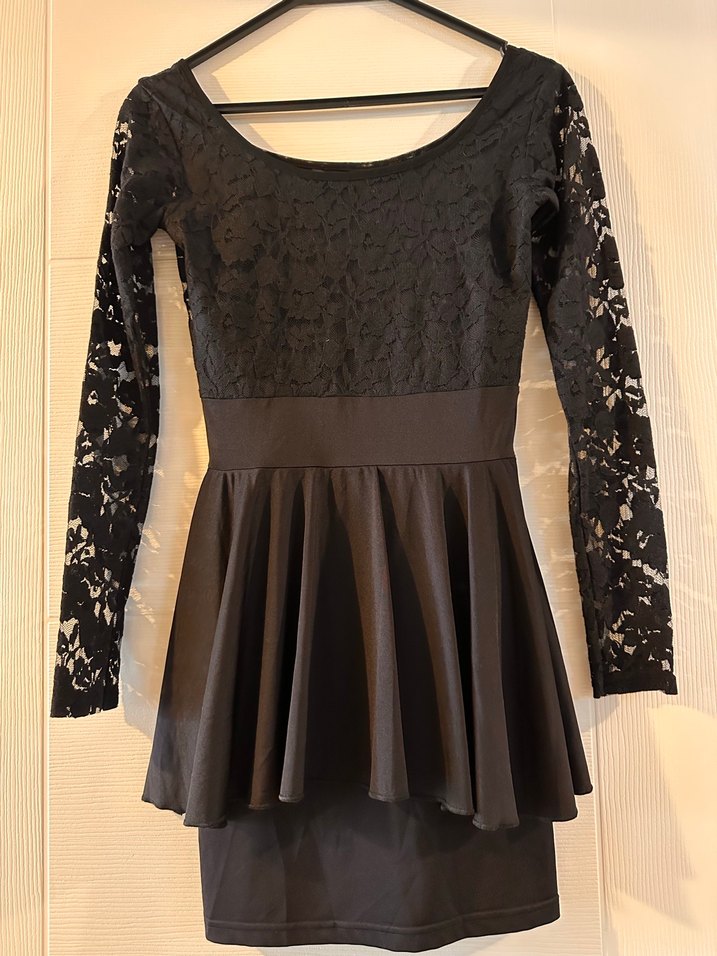 Uzun Kollu Siyah Dantel Gotik Elbise - Görsel 4