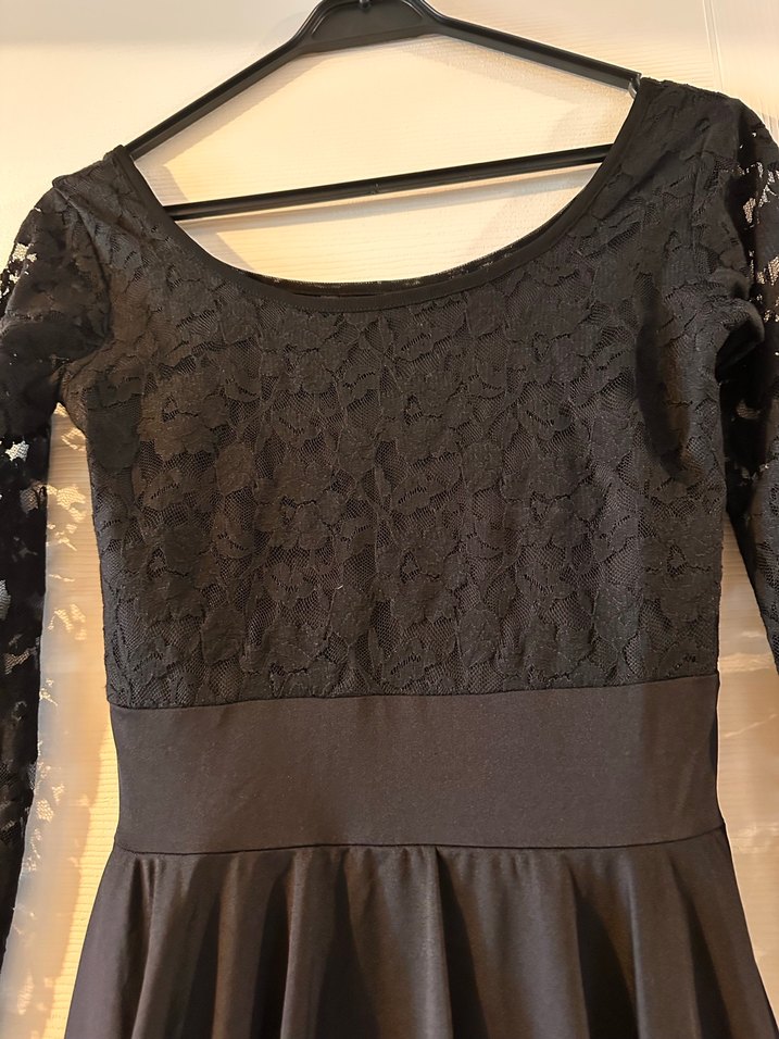 Uzun Kollu Siyah Dantel Gotik Elbise - Görsel 2