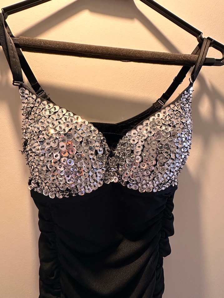 Payet Detaylı Mini Siyah Abiye Elbise - Görsel 2