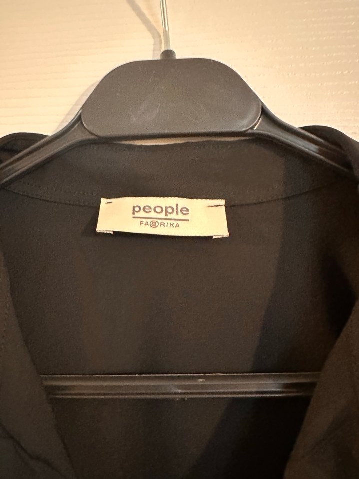 Siyah Düğmeli Uzun Kollu Kadın Gömlek - Görsel 5