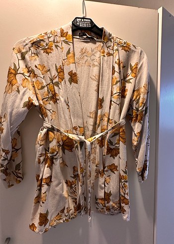 Bej Çiçek Desenli Uzun Keten Kimono - Görsel 3