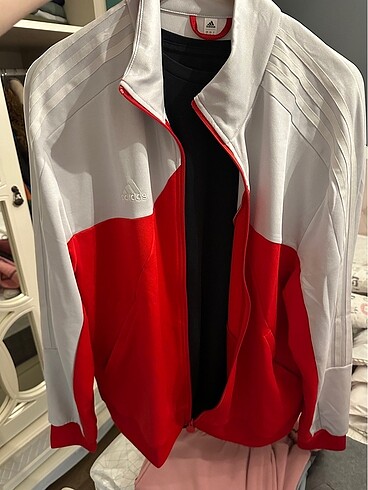 Adidas sweatshirt