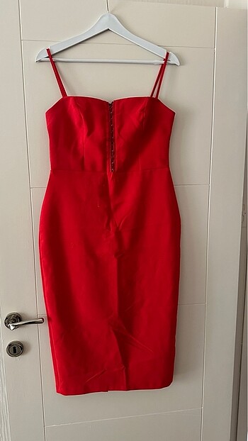 Kırmızı kalem midi elbise