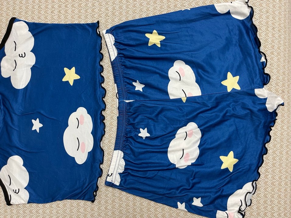 Renkli Bulut Desenli Kadın Mini Pijama Takımı - Görsel 3