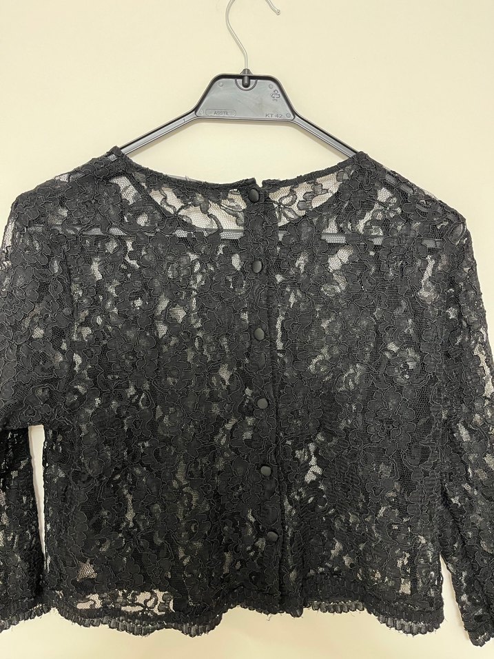 Dantel Detaylı Siyah Uzun Kollu Bluz - Görsel 3