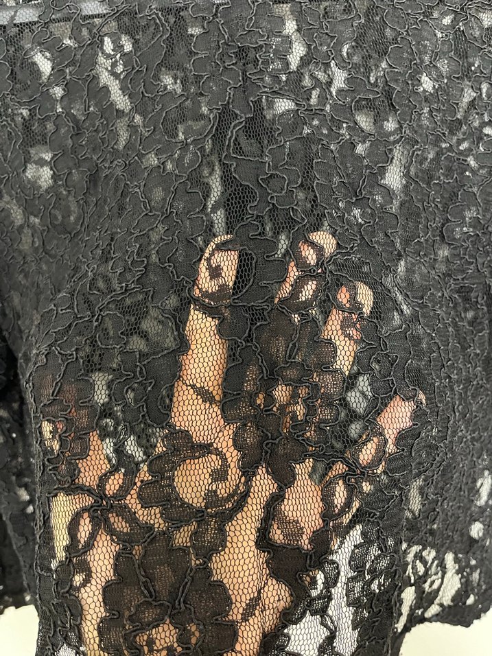 Dantel Detaylı Siyah Uzun Kollu Bluz - Görsel 2