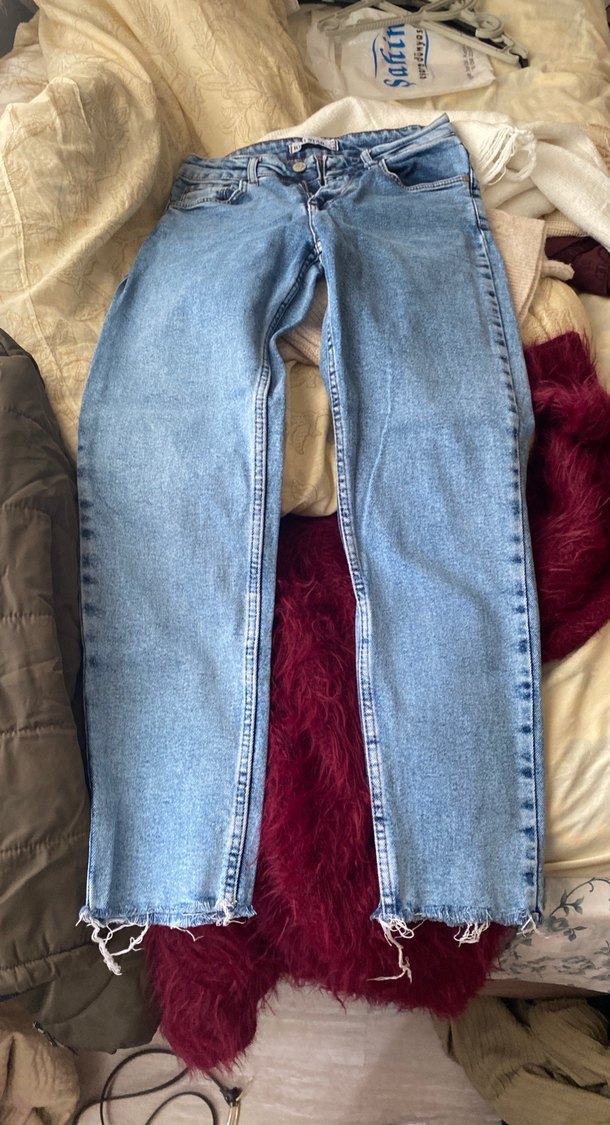 Açık Mavi Rahat Kesim Denim Jean — görsel 2/7