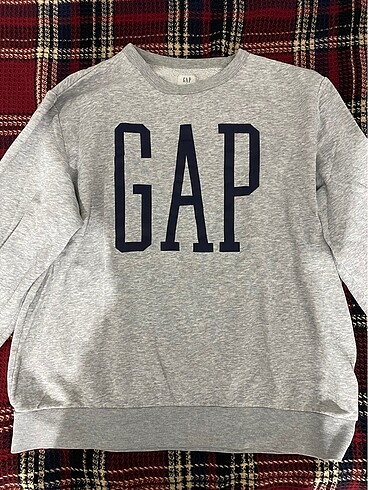 gap sweatshirt