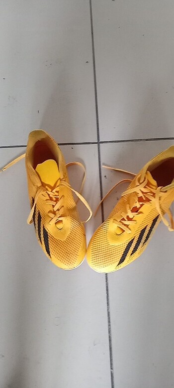 Adidas krampon Yanında Lescon dizlik