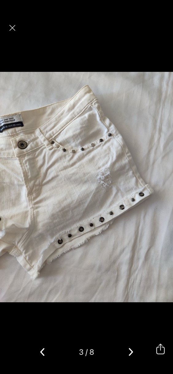 Bershka zımbalı şort - Görsel 3