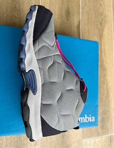 35 Beden gri Renk Columbia Bot