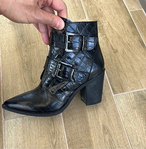 38 Beden Nine West Bot Topuklu Siyah