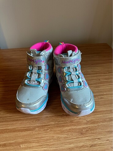 Skechers Skechers bot