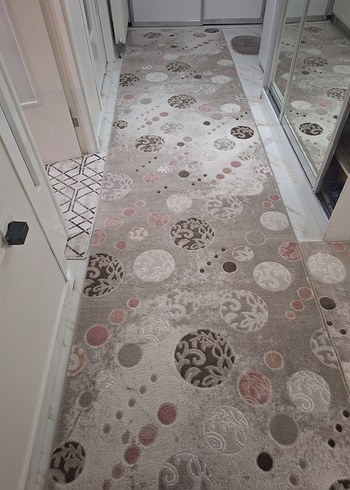 Gri Soyut Desenli Çağdaş Halı - Görsel 2