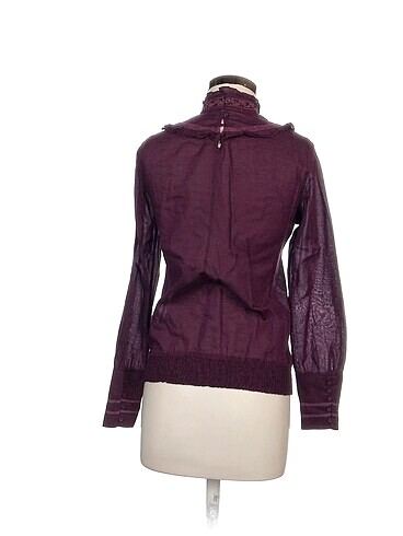 m Beden Bershka Bluz %70 İndirimli.