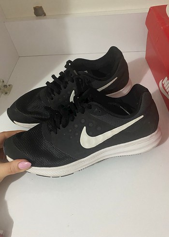 Orijinal Nike spor ayakkabı 39 numara - Görsel 4