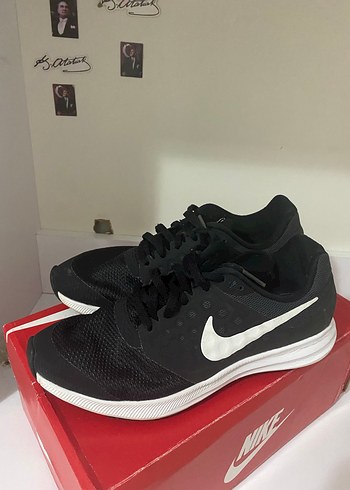 Orijinal Nike spor ayakkabı 39 numara - Görsel 2