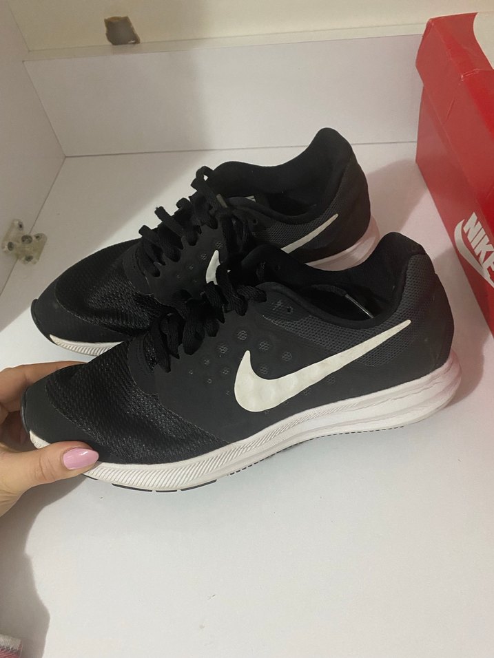 Orijinal Nike spor ayakkabı 39 numara - Görsel 4