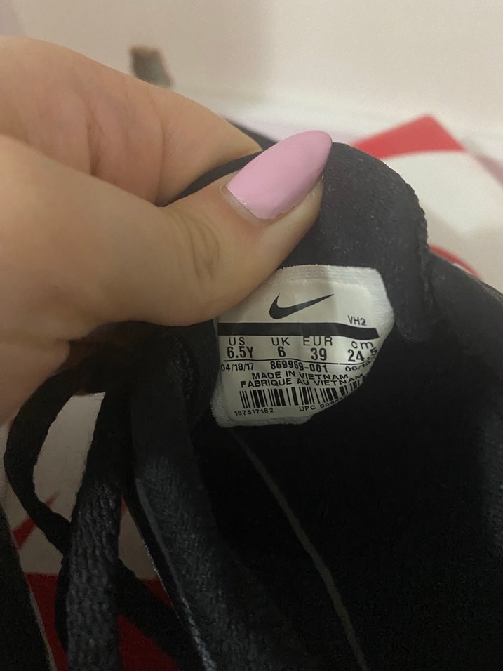 Orijinal Nike spor ayakkabı 39 numara - Görsel 5