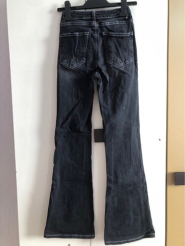 s Beden siyah Renk TRENDYOL MİLLA Siyah Kontrast Dikişli Yüksek Bel Flare Jeans