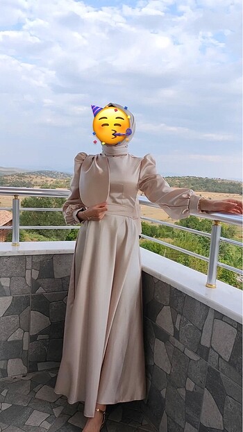 s Beden ten rengi Renk Bej saten abiye elbise