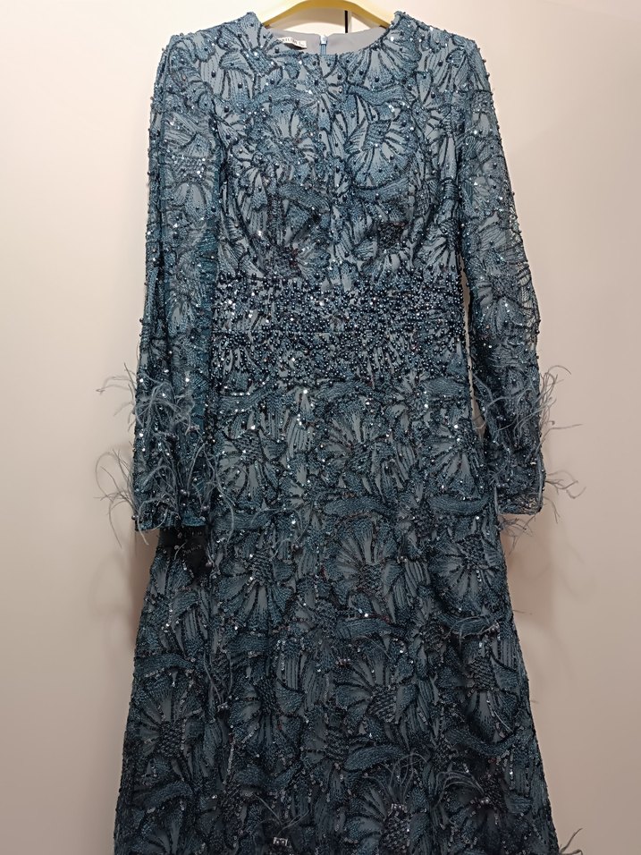 Boncuk İşlemeli Uzun Kollu  Abiye Elbise - Görsel 2