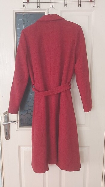 Kırmızı kaşe palto  - Görsel 7