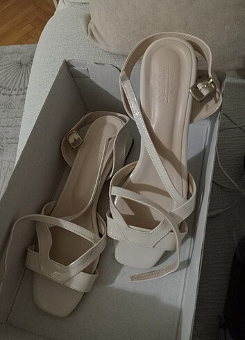 Topuklu ayakkabı - Görsel 3