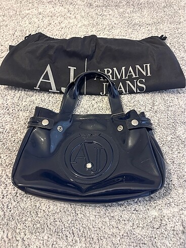 Armani çanta