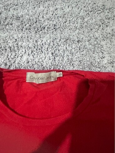 xs Beden Tshirt calvin klein
