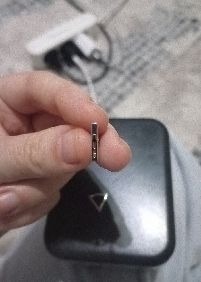 Küçük üçgen küpe - Görsel 2