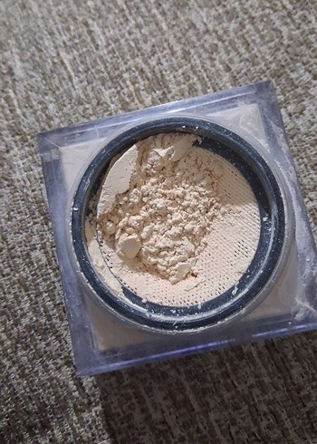 HUDA BEAUTY Pudra - Görsel 4