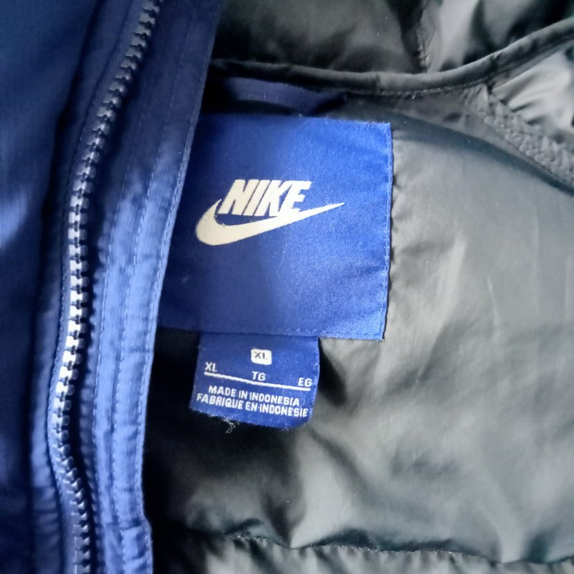 Nike Erkek Lacivert Kapitone Kışlık Mont - Görsel 3