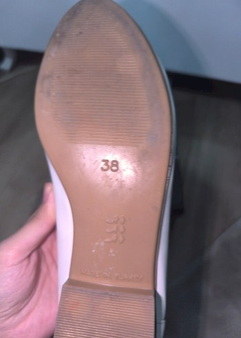 37,5 Beden Klasik Beyaz Babet