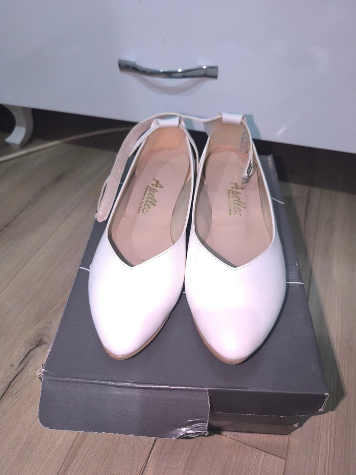 Klasik Beyaz Babet - Görsel 2