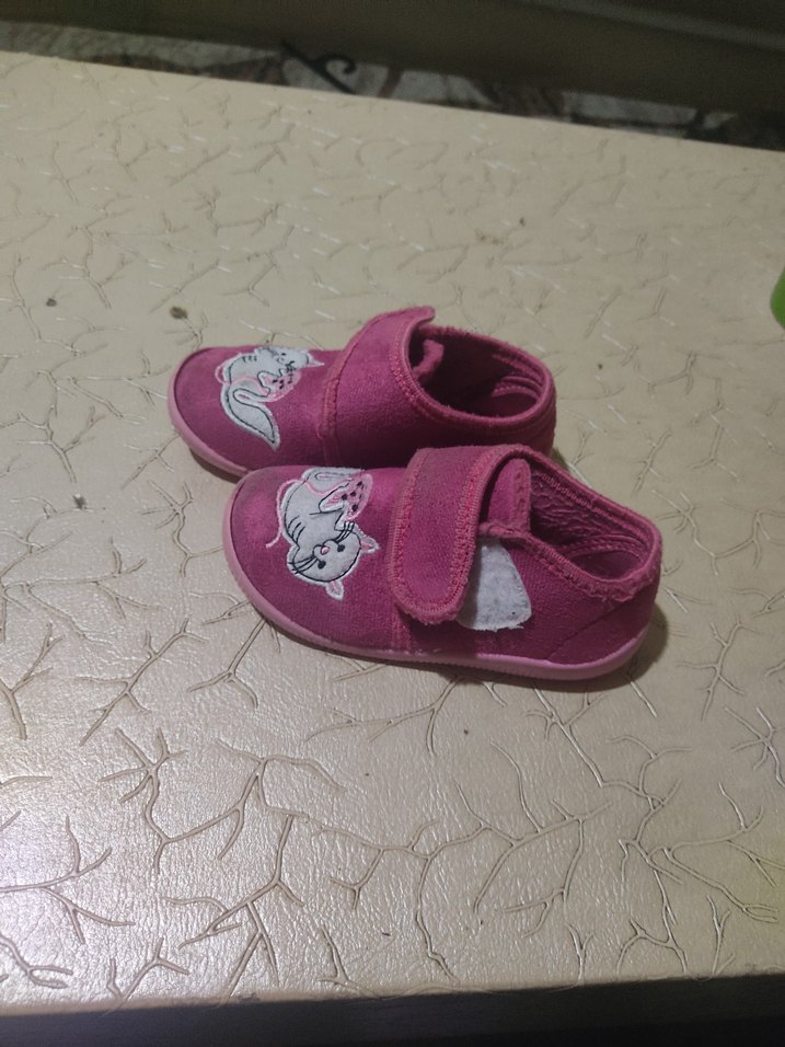 Kız Çocuk Pembe Nakışlı Sıcak Terlik - Görsel 2