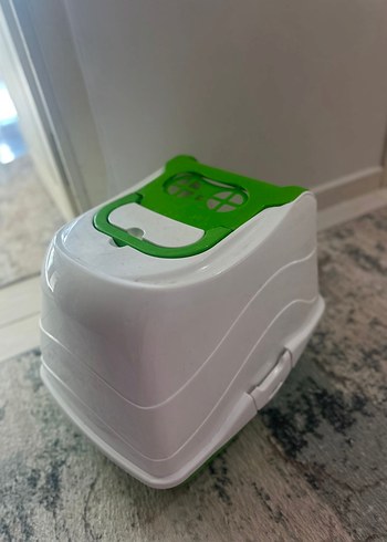 Yeşil Kapılı Kedi Taşıma ve Kum Kabı - Görsel 2